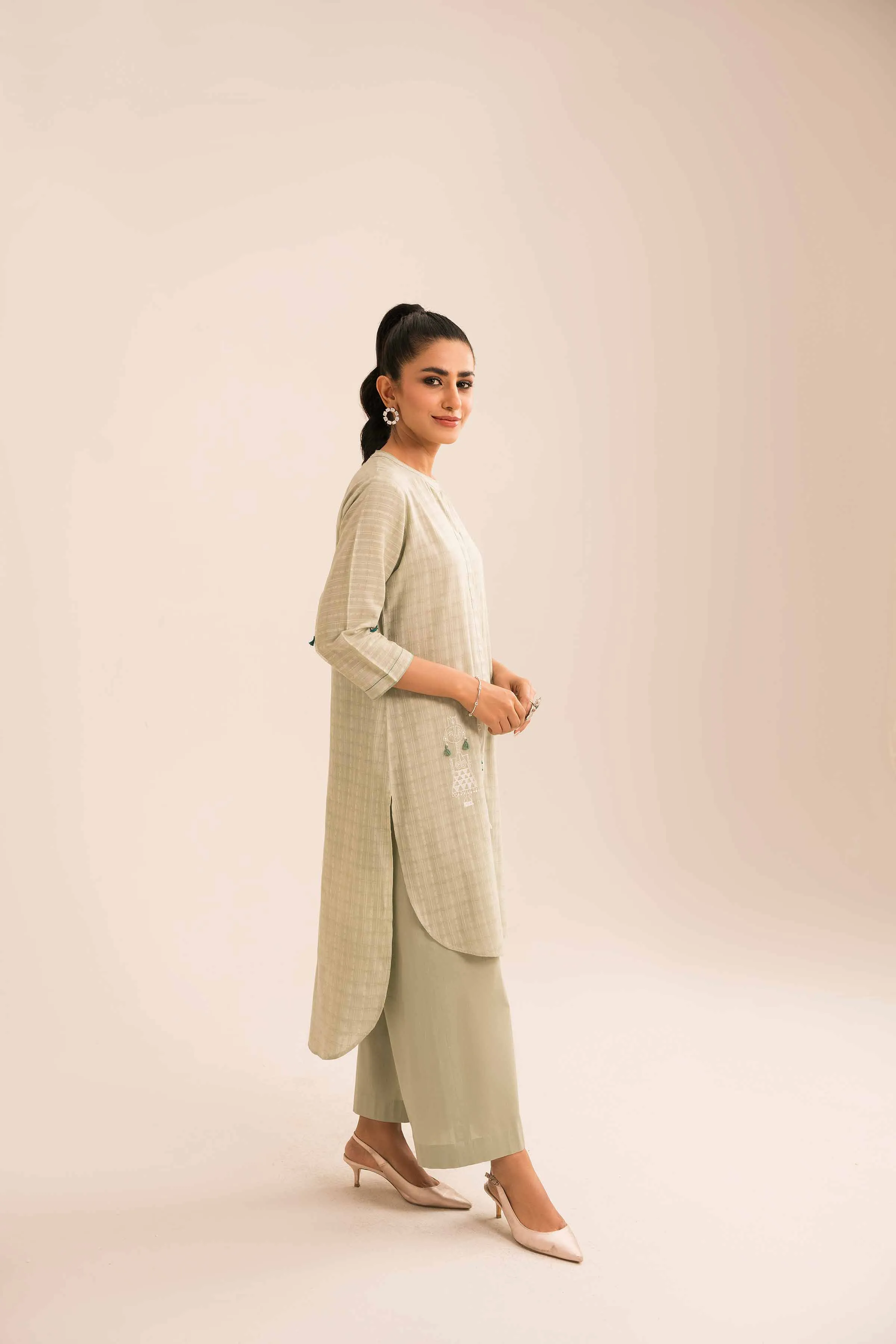 2 Piece - Embroidered Suit - PE23-09